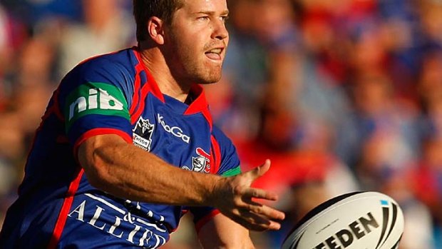 Scott Dureau playing for the Newcastle Knights in 2010.