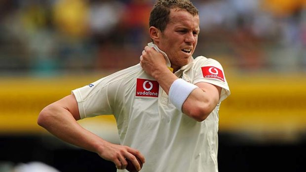 Peter Siddle prepares to bowl on Friday.