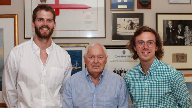 Alan Bond (centre) with The Thread's creators Hugh Minson (left) and Jack Morphet (right).