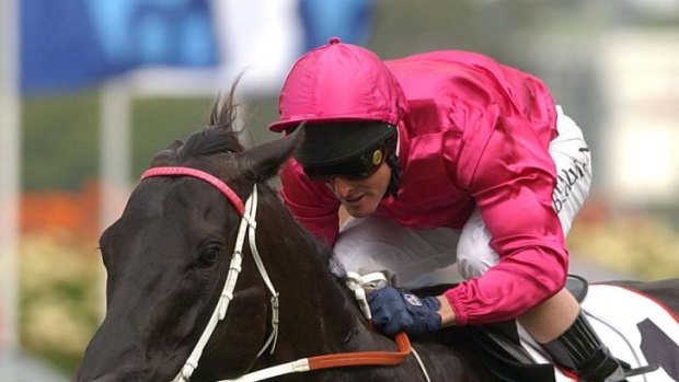 Legend: Lonhro doing what he did best with Darren Beadman in the saddle in 2004.