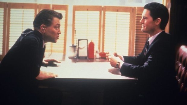 David Lynch and Kyle MacLachlan on the set of <i>Twin Peaks</i>.