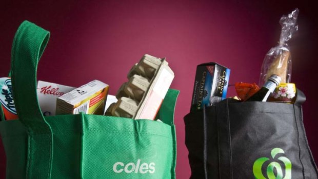 Independent grocers are preparing a lobbying campaign against supermarket giants Woolworths and Coles.