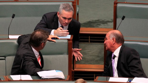 Thomson makes a point to Oakeshott and Tony Windsor.