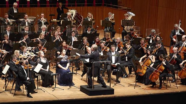Minimal fuss: David Robertson conducts Verdi's masterpiece.