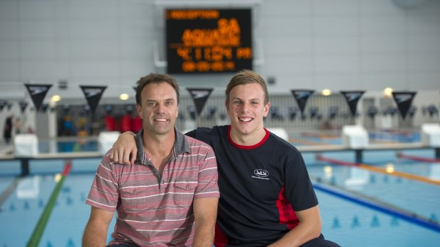 Kyle Chalmers with his father Brett in 2014. 
