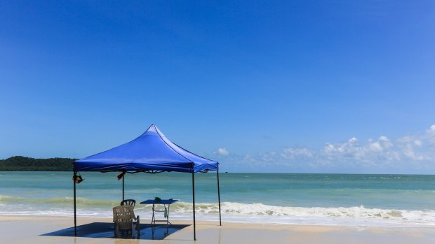 Malaysia lifestyle:
Pantai Cenang (Cenang Beach).