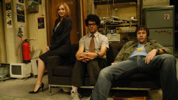 O'Dowd (at right) as Roy in <i>The IT Crowd</i>, with Katherine Parkinson as Jen and Richard Ayoade as Moss.