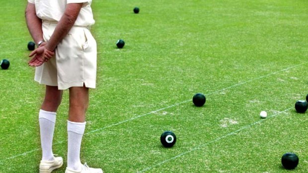 Opposition seniors spokeswoman Bronwyn Bishop and fellow Liberal MP Kelly O'Dwyer to launch a nationwide petition to keep bowls on the ABC.
