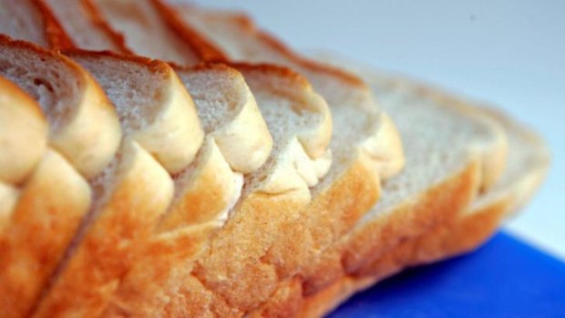 Analysts say New Zealand’s $NZ1 loaf bread battle will hurt Goodman Fielder. 