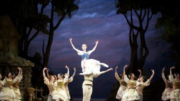 Brooke Widdison-Jacobs, Matthew Lehmann and dancers of West Australian Ballet in Giselle.