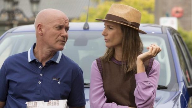 Gary Sweet as Lewis Crabb and Rachel Griffiths as Belle Lamont in <i>House Husbands</i>.