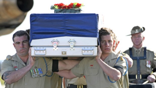 'I'm so proud of you': mother's heartbreaking farewell to soldier