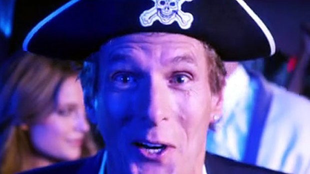 Michael Bolton appeared on a boat dressed head to toe in pirate gear, complete with Jack Sparrow's signature red bandanna, heavy eyeliner and goatee.