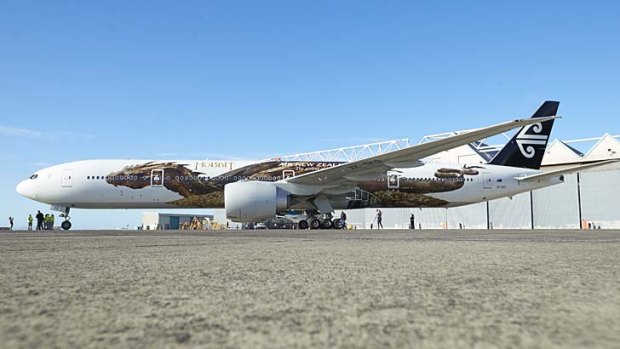 Ahead of the premiere of the second part of the Hobbit trilogy, The Desolation of Smaug, Air New Zealand has unveiled a 54-metre long image of the dragon on the sides of a Boeing 777-300.