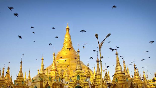 Shwedagon Pagoda, Rangoon.