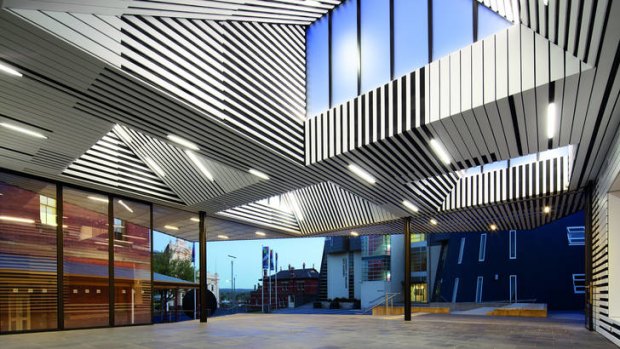 The Art Gallery Of Ballarat Annexe by Searle x Waldron architects is a flexible and dynamic space that can be used for meetings or public events.