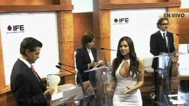 Making her mark on the Mexican presidential debate ... Julia Orayen.