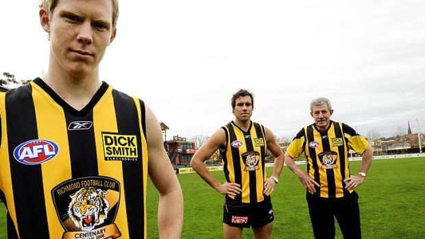 Neville Crowe, right, pictured with Tigers Jack Riewoldt and Matthew Richardson in 2008.