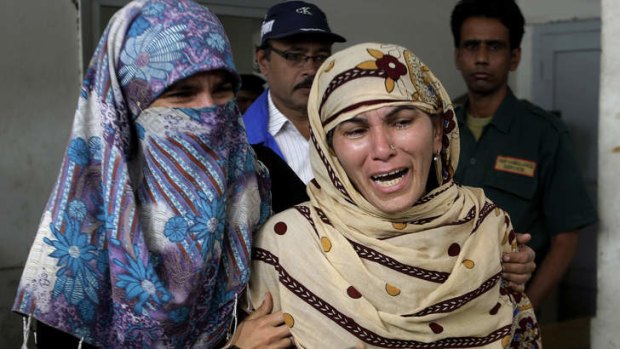 Victim ... Rukhsana Bibi, right, grieves for her daughter, polio worker Madiha Bibi, who was shot dead in Karachi.
