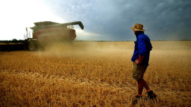 The government says it welcomes foreign investment in Australian farming land.