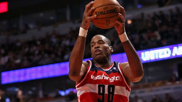Journeyman centre Jason Collins is being considered by the Brooklyn Nets as a mid-season signing.