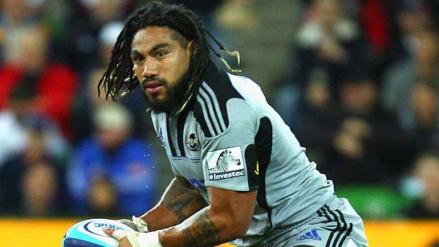 Ma'a Nonu will return to the Hurricanes along with Piri Weepu in an attempt to reinvigorate their game.