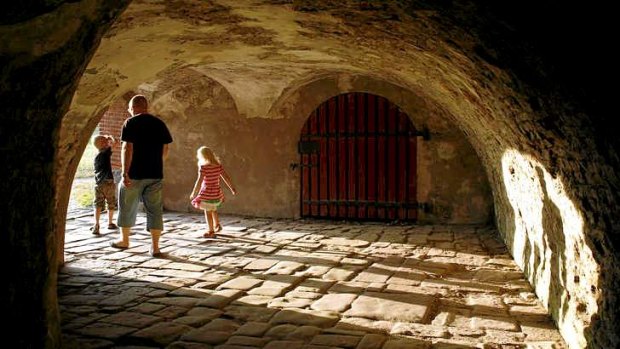 Family exploring the Kronborg Castle.