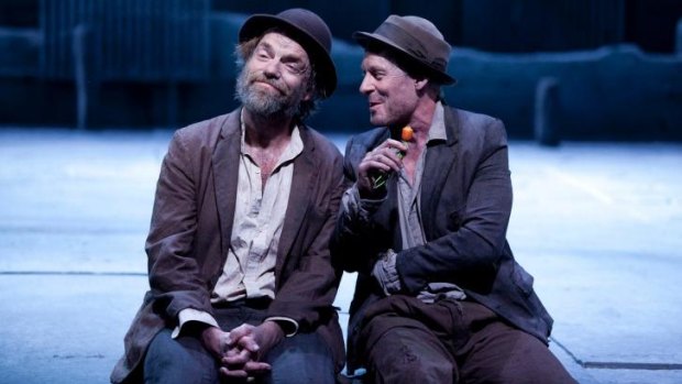 Hugo Weaving and Richard Roxburgh have wowed London critics with Sydney Theatre Company's production of Waiting for Godot.
