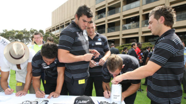 Pledge... Cronulla NRL players Kade Snowden, left, and Ben Pomeroy.