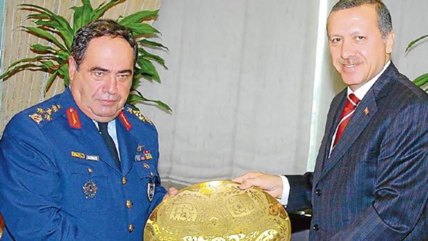 General Ibrahim Firtina with Prime Minister Recep Tayyip Erdogan in 2005.