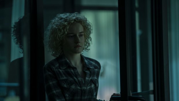 Ruth Langmore (Julia Garner) in <i>Ozark</I> wants to make a better life and is capable of killing to get it.