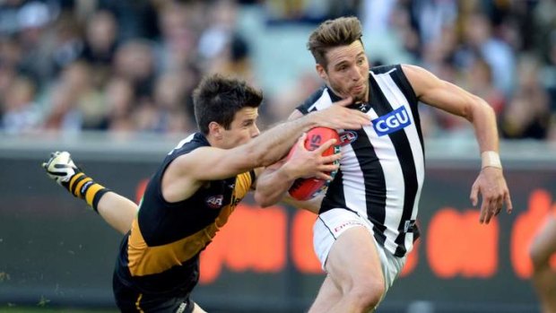 Collingwood's Dale Thomas is on the move.