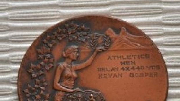 A bronze medal similar to the gold medal stolen from Kevan Gosper.