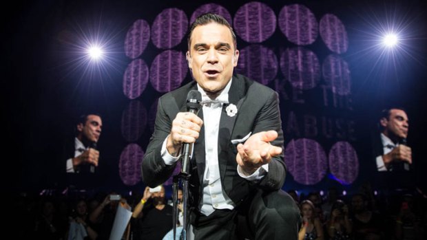 Robbie Williams at the Perth Arena. Photo: Shot By Thom