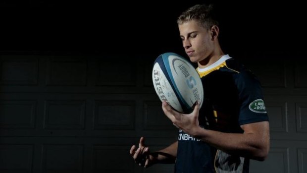 Michael Dowsett has been re-signed by the Brumbies.