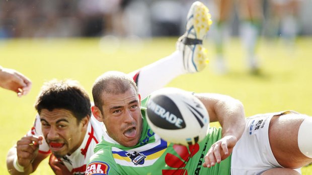 Canberra skipper Terry Campese has overcome swelling in his knees and will start against the Broncos tonight.