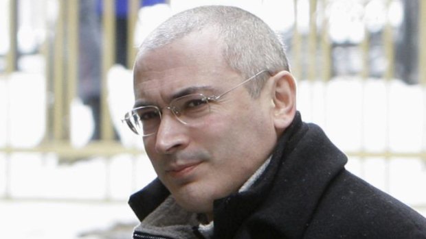 Long sentence: Mikhail Khodorkovsky arrives at a court building in Moscow in 2009.