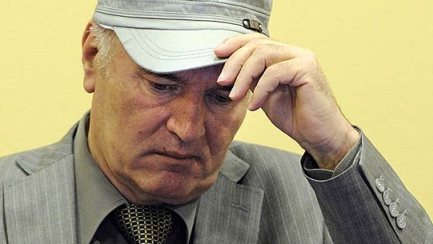 Former Bosnian Serb wartime army chief Ratko Mladic tries to delay war crimes trial.