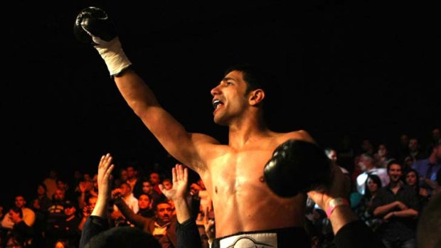 Kid gloves ... Billy Dib will fight for the IBF featherweight title on July 29 - a contest that could redeem him in the eyes of early supporters Oscar De La Hoya and Shane Mosley.