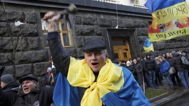Tempers are flaring about who Ukraine should tie its future to - Russia or the EU.