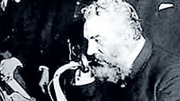 Alexander Graham Bell declared Australia's telephone system 'unsatisfactory'.