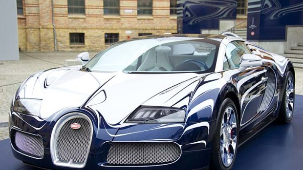 Bugatti Veyron 16.4 Grand Sport features designs inspired from porcelain, and porcelain elements.