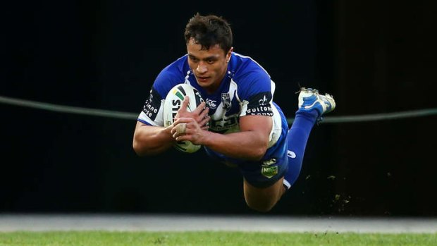Sam Perrett was a mid-season transfer from the Roosters to the Bulldogs in 2012.