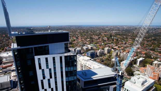 Building up to a fall? The risks of commercial property lending - particularly on residential developments - are growing just as the risk of oversupply is mounting, APRA has warned. 