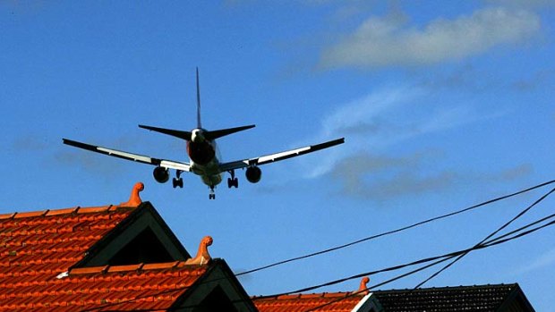 Sydney's air traffic problems require action but politicians seem unable to take it.