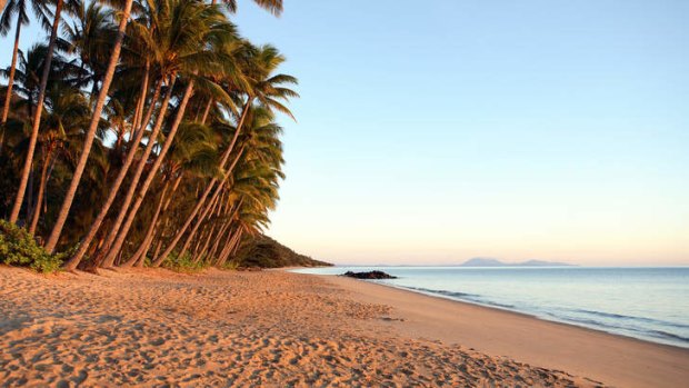 Dawn on Ellis Beach, near Palm Cove.