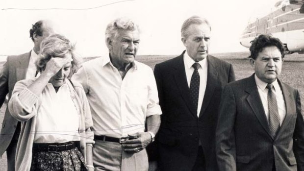 ''Proud Labor man'' ... Lionel Bowen, second right, arrives with Hazel Hawke, Bob Hawke and the MP Peter Morris on the scene of the Newcastle earthquake in December 1989.