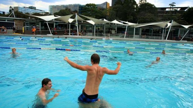 Cooling off: Sydneysiders hit the pool in Victoria Park, Camperdown.