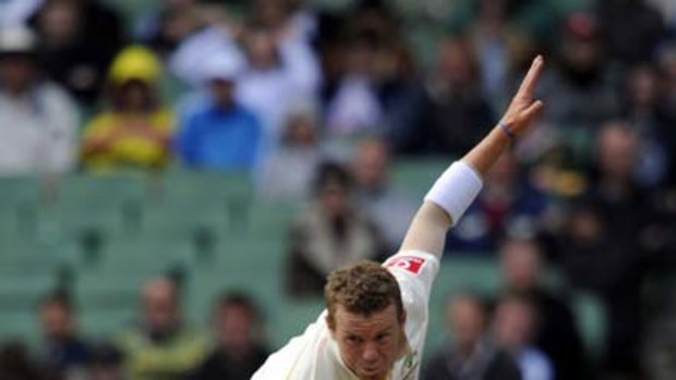 Peter Siddle... the player to retake the fight to England.