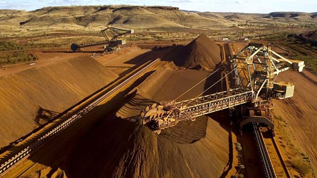 Rio Tinto will team up with trading house Mitsubishi Corp to buy out minority investors in Coal and Allied Industries.